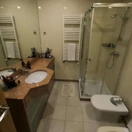 Apartment Lisbon, Modern T2 In Parque Nacoes, Lisbon