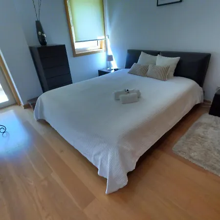 Apartment Lisbon, Modern T2 In Parque Nacoes,
