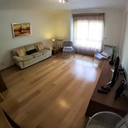 Lisbon, Modern T2 In Parque Nacoes, Apartment *