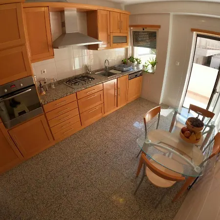 Lisbon, Modern T2 In Parque Nacoes, Apartment Lisbon