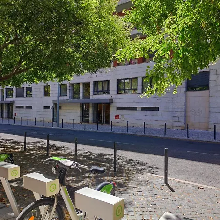 Lisbon, Modern T2 In Parque Nacoes, *
